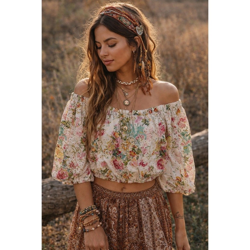ASTR the Label Dayna Floral Off-The-Shoulder Eyelet Lace Crop Top Small White